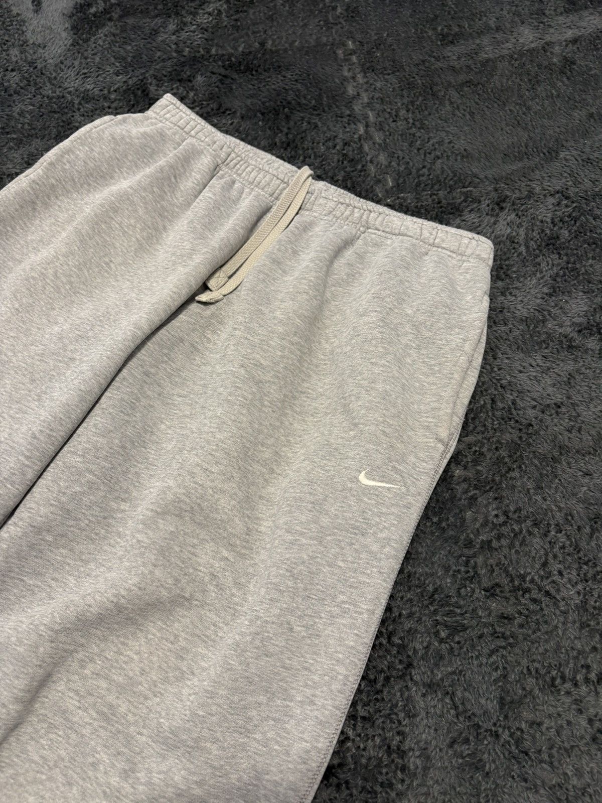 Nike Vintage Nike Baggy Basic Gray Sweatpants Size US 32 / EU 48 - 5 Thumbnail