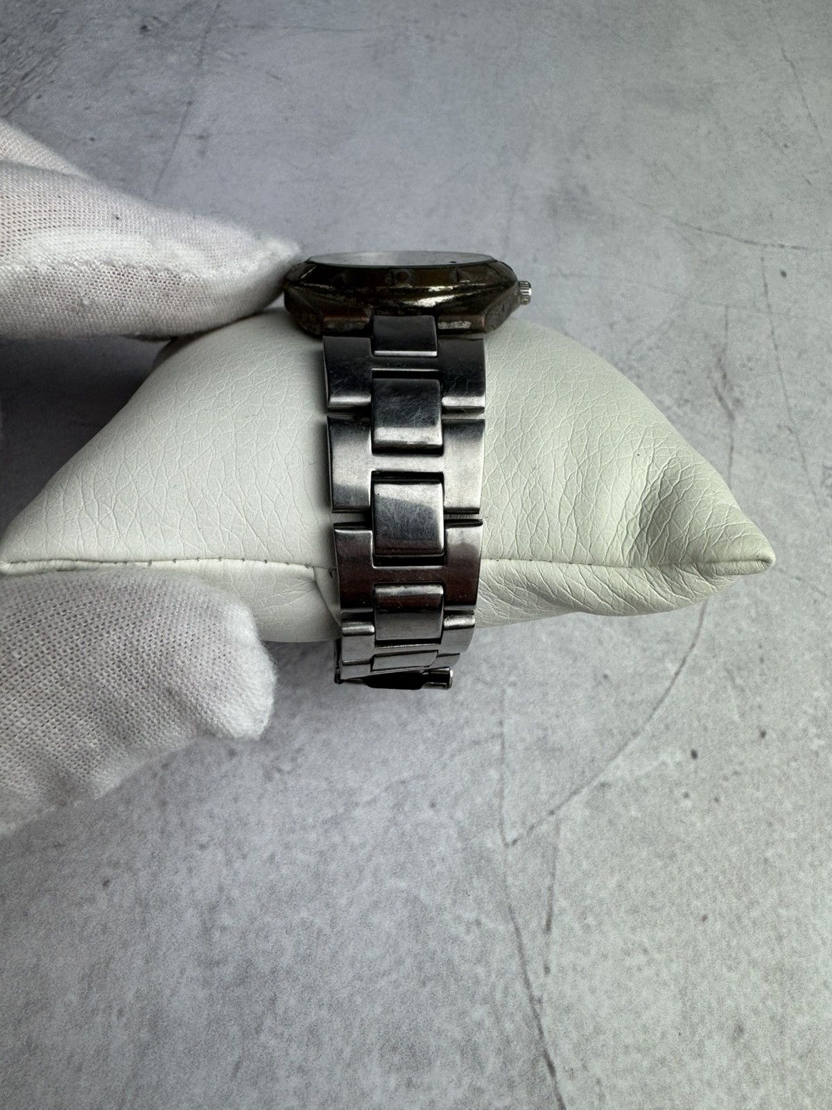 Japanese Brand × Vintage Q&Q Japanese Style Futuristic Watch Vintage Size ONE SIZE - 2 Thumbnail
