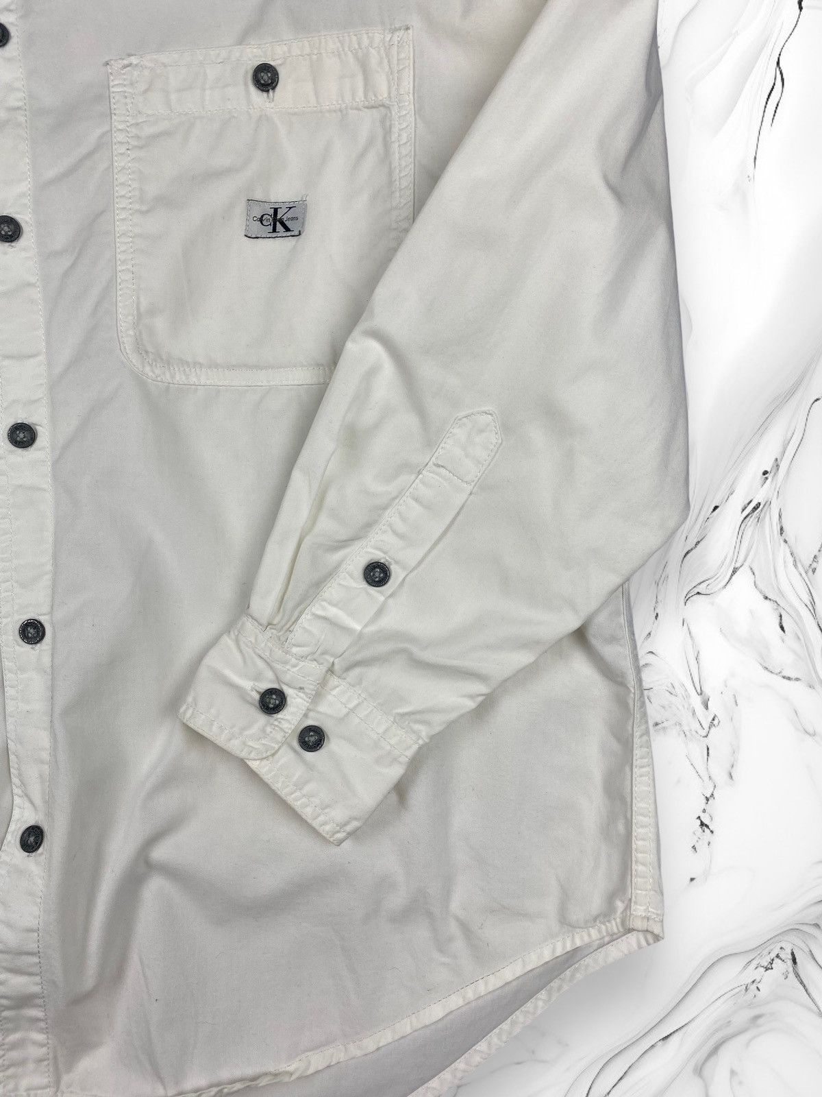 Calvin Klein × Vintage Vintage Calvin Klein Buttons Shirt Size L Size US L / EU 52-54 / 3 - 5 Thumbnail