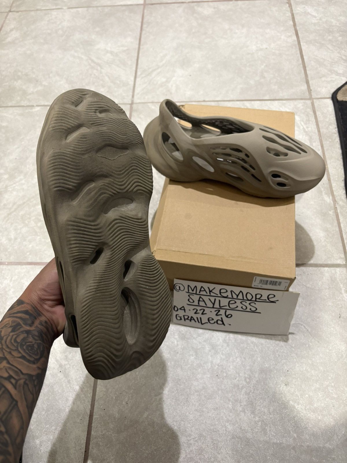 Adidas ADIDAS YEEZY FOAM RUNNER - STONE Size US 10 / EU 43 - 5 Thumbnail