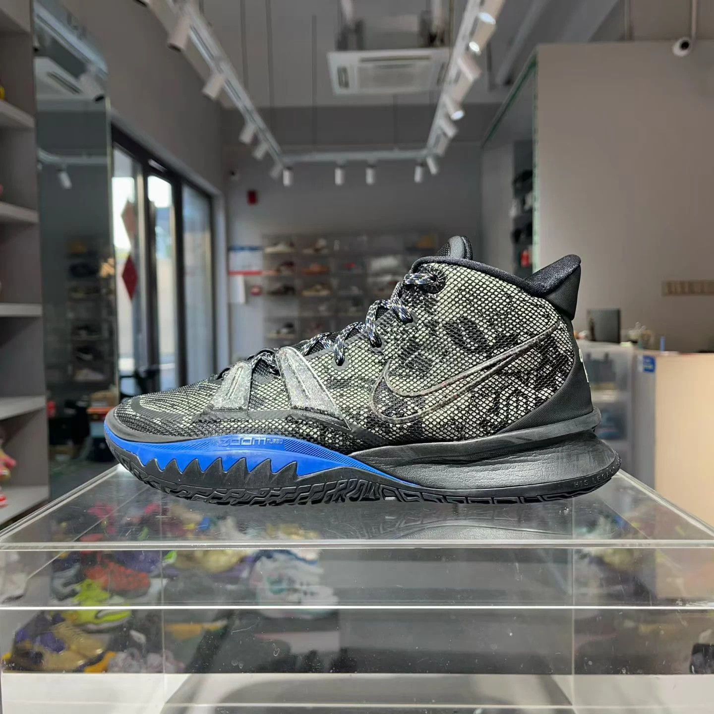 Nike Kyrie 7 Black Blue 44