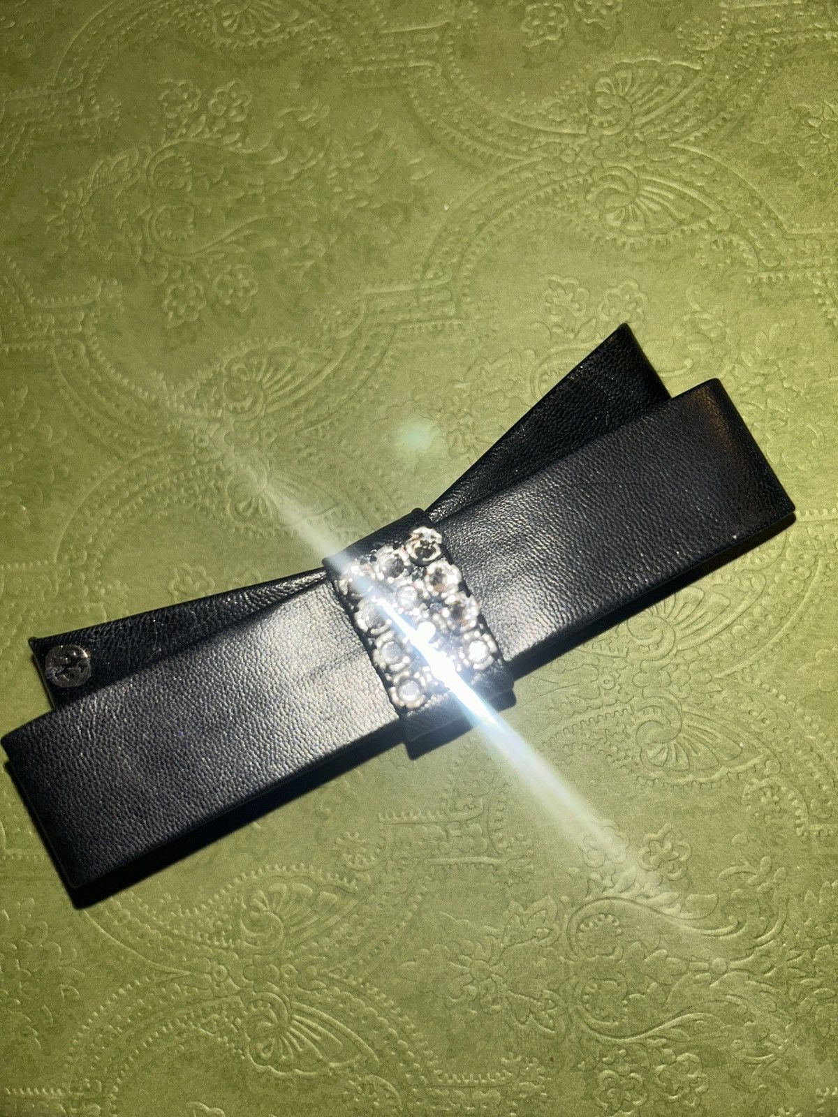 Gucci GUCCI Black Leather and Crystal Embellished Bow Hair Clip Size ONE SIZE - 4 Thumbnail