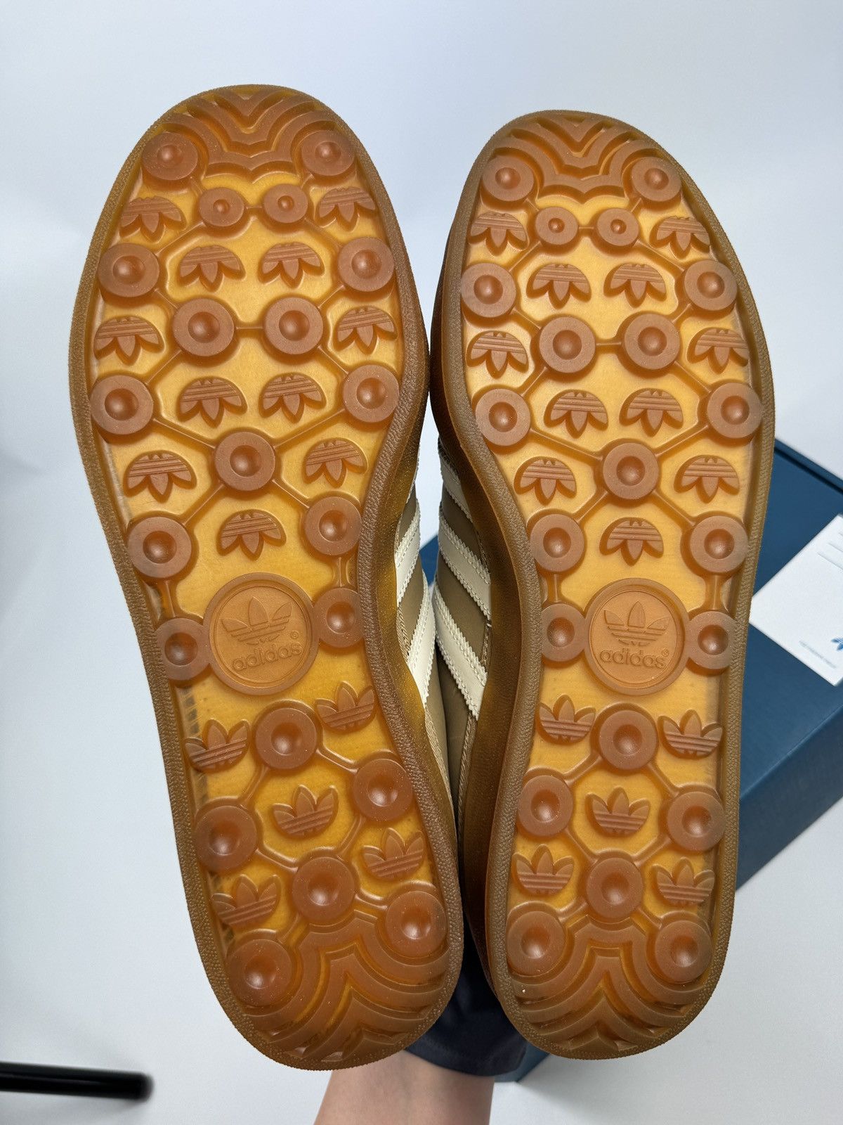 Adidas ADIDAS X MESSI X BAD BUNNY GAZELLIE SNEAKERS Size US 10.5 / EU 43-44 - 5 Thumbnail