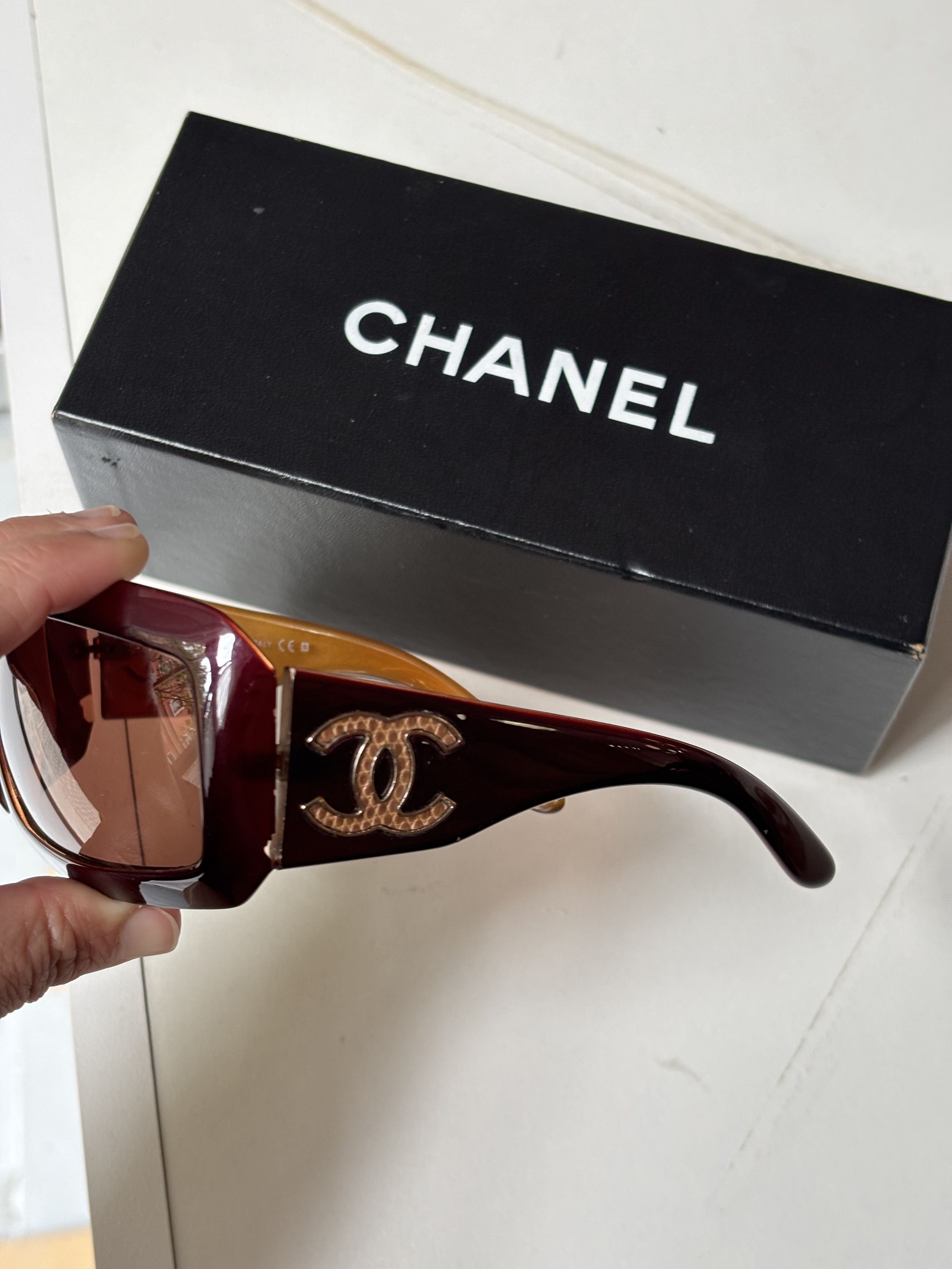 Chanel CHANEL Sunglasses 6022-Q LOGO MOTHER OF PEARL 5076 Size ONE SIZE - 2 Thumbnail