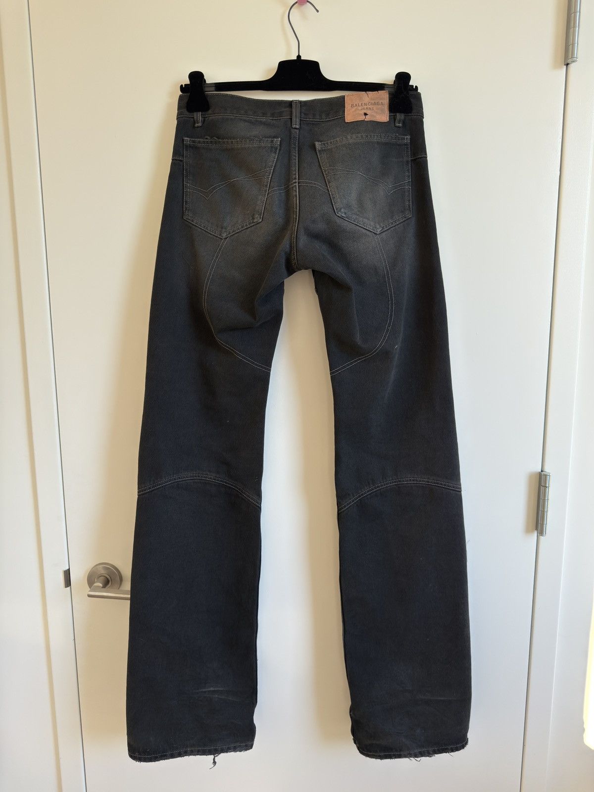 Balenciaga Balenciaga 25SS super low waist jeans Size US 34 / EU 50 - 2 Thumbnail