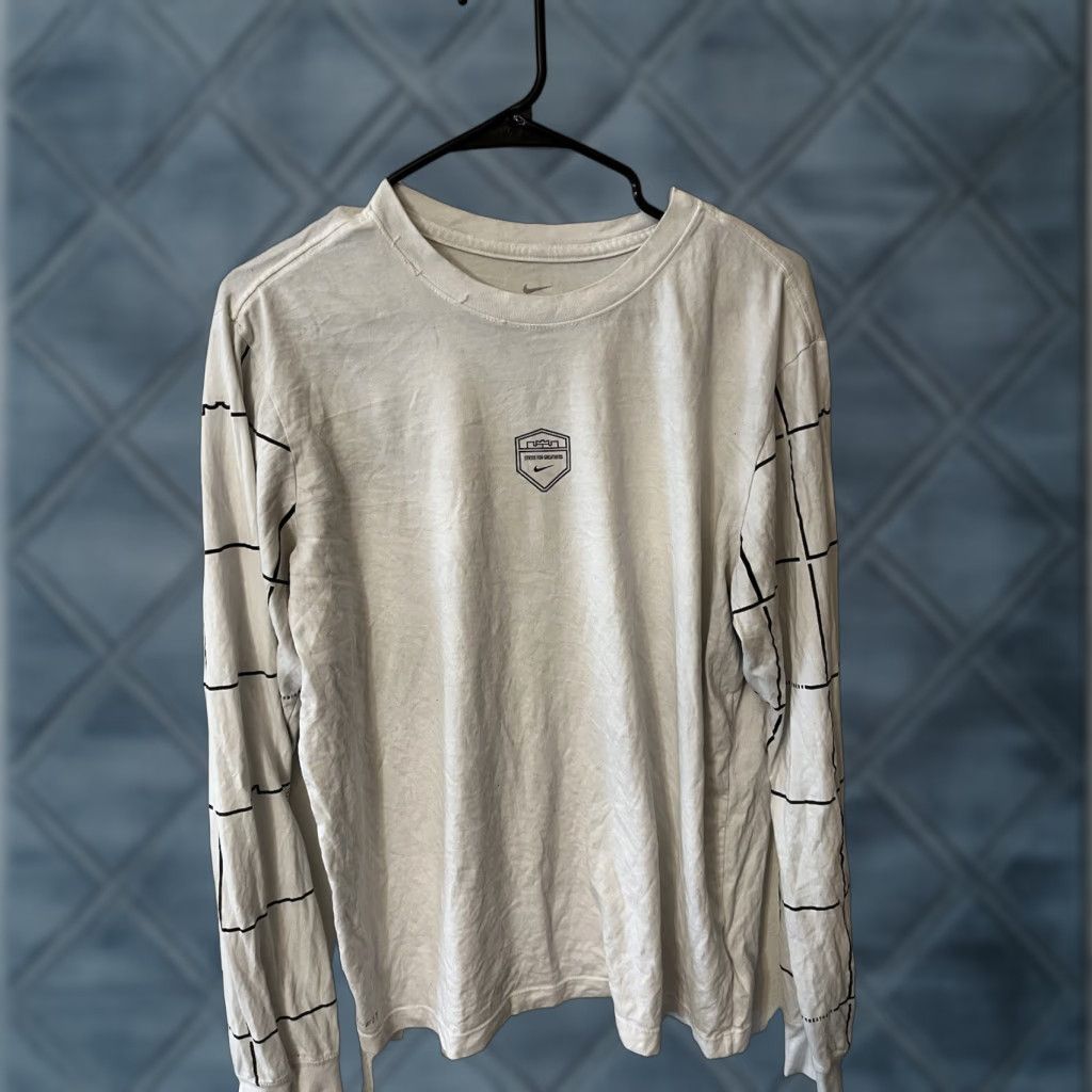 Nike Nike LeBron James Dri-Fit Long Sleeve T-Shirt - Men’s Cotton/Poly Ivory, L, Basketball/Running, Crew Neck, Pullover, CD0925 Size US L / EU 52-54 / 3 - 1 Thumbnail