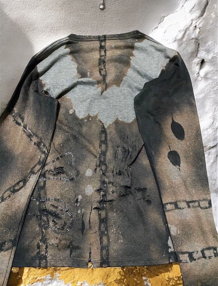 If Six Was Nine × Le Grande Bleu (L.G.B.) × Roen ROEN - DISTRESSED THRASED BLEACH GOTHIC SKULL LONG SLEEVE Size US M / EU 48-50 / 2 - 9 Thumbnail