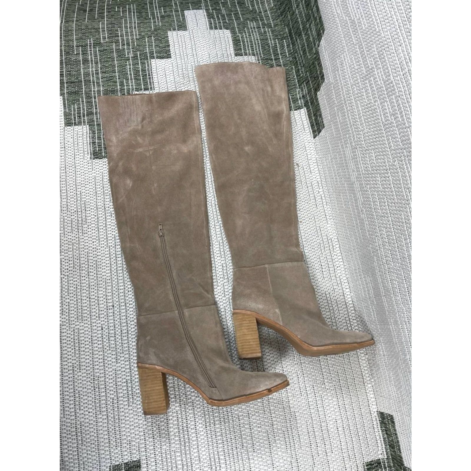Jeffrey Campbell Jeffrey Campbell Decklan Boots Womens 8.5 Beige Suede Knee High Riding Zip Block Heel Leather Lining Size US 9 / IT 39 - 2 Thumbnail