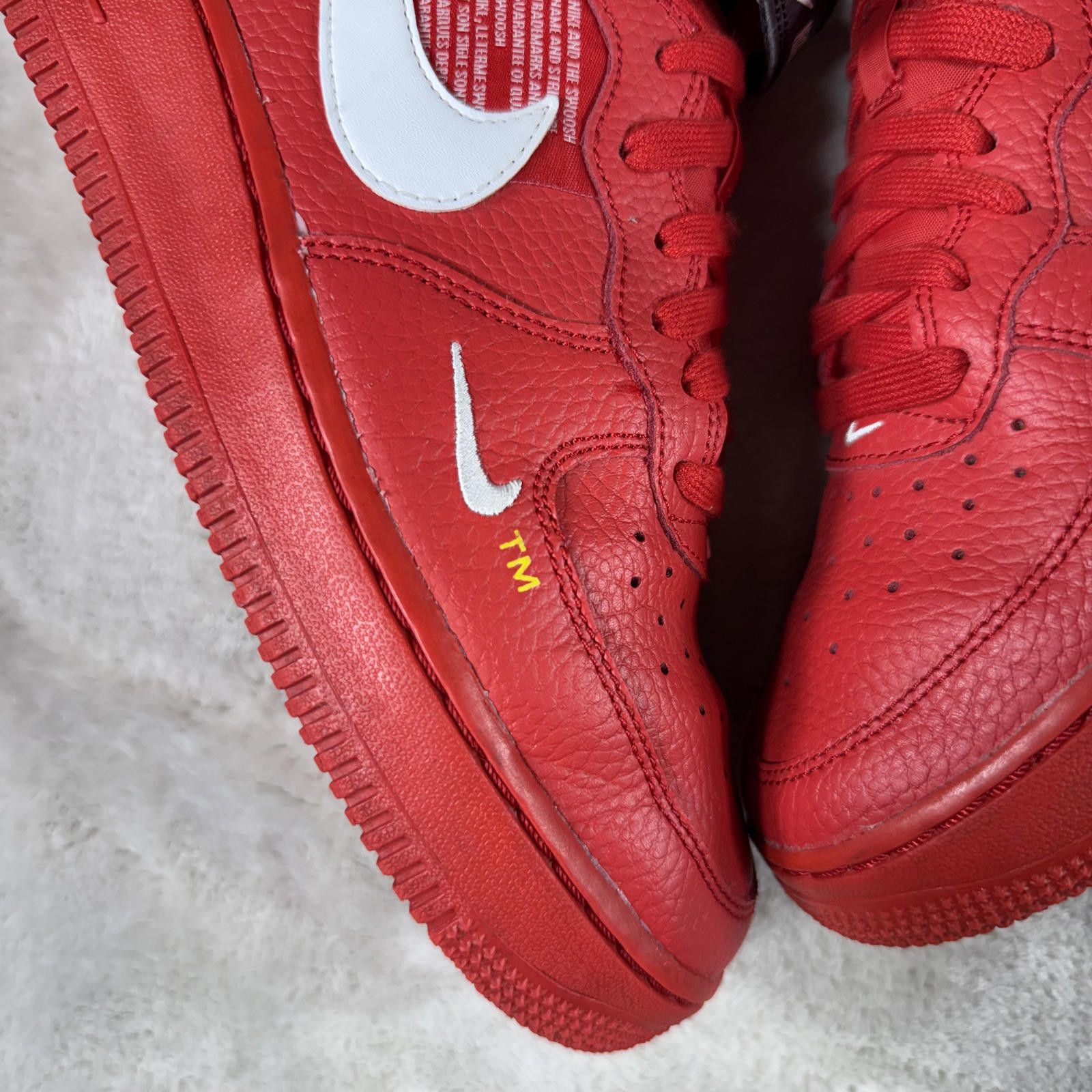 Nike Nike Shoes 7Y Red Air Force 1 Mid AV3803-600 Size US 7 / IT 37 - 2 Thumbnail