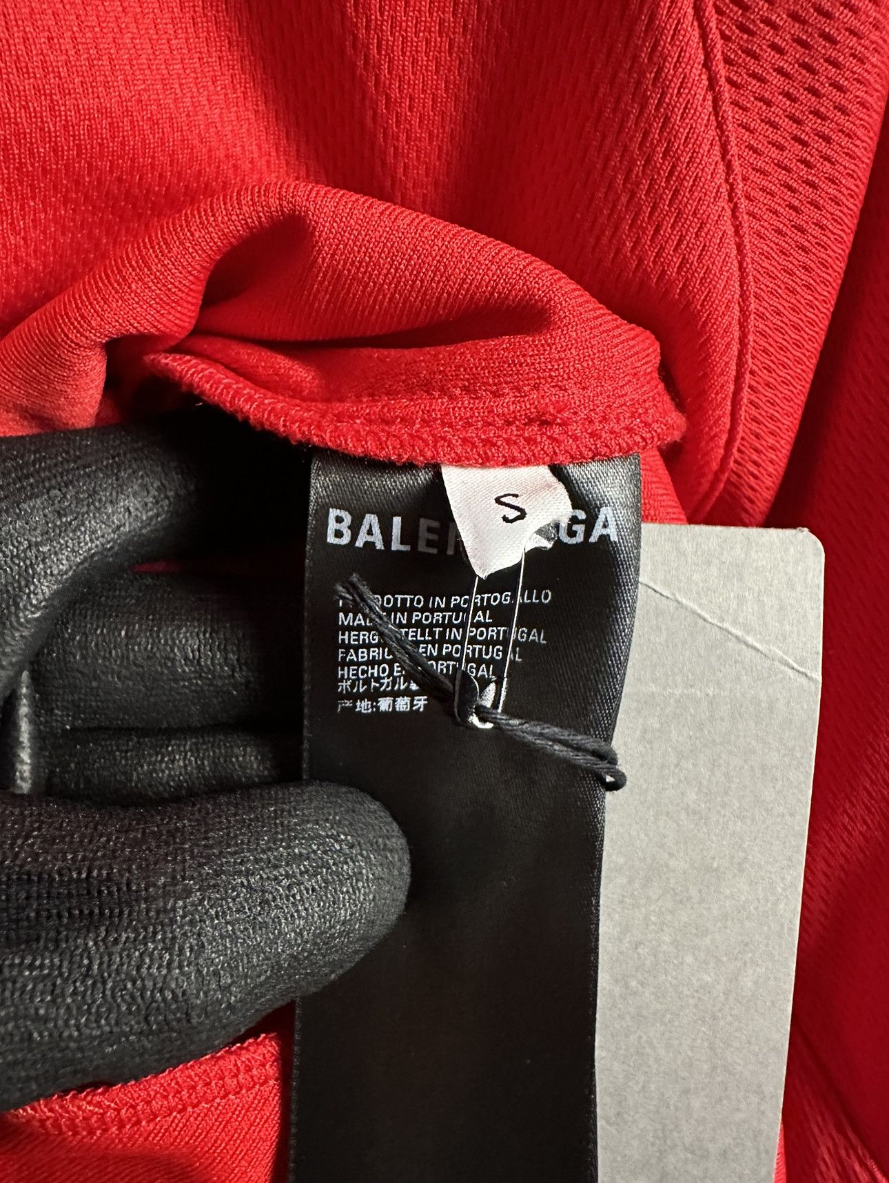 Balenciaga Balenciaga Red Soccer Jersey Size US S / EU 44-46 / 1 - 11 Thumbnail