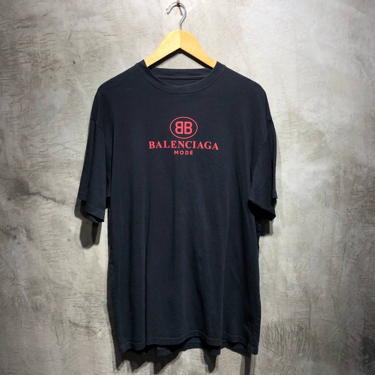 Balenciaga bb tee online