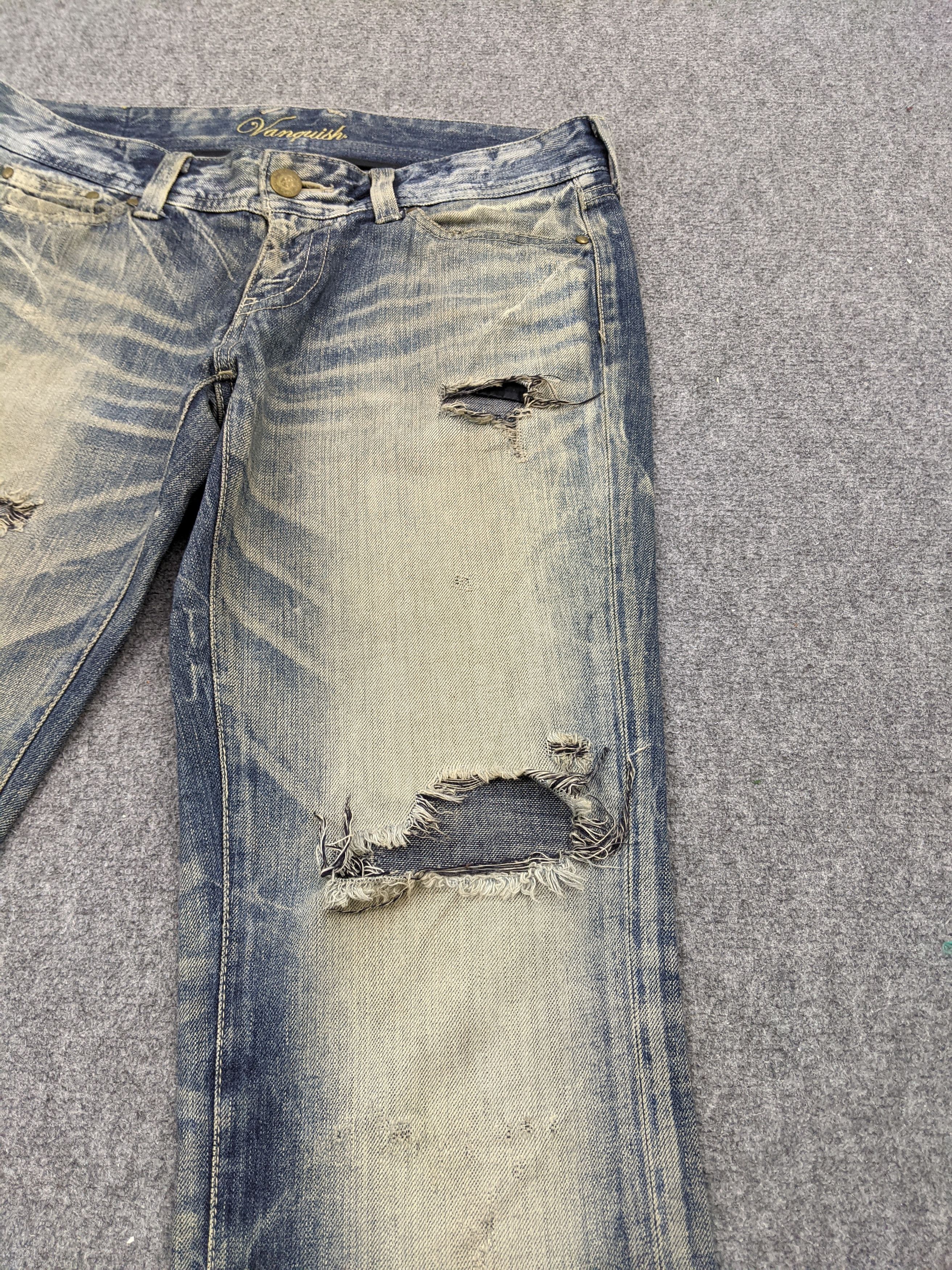 Vanquish Vanquish Flared Bootcut Faded Distressed Denim DJ0012Z Size US 35 - 9 Thumbnail