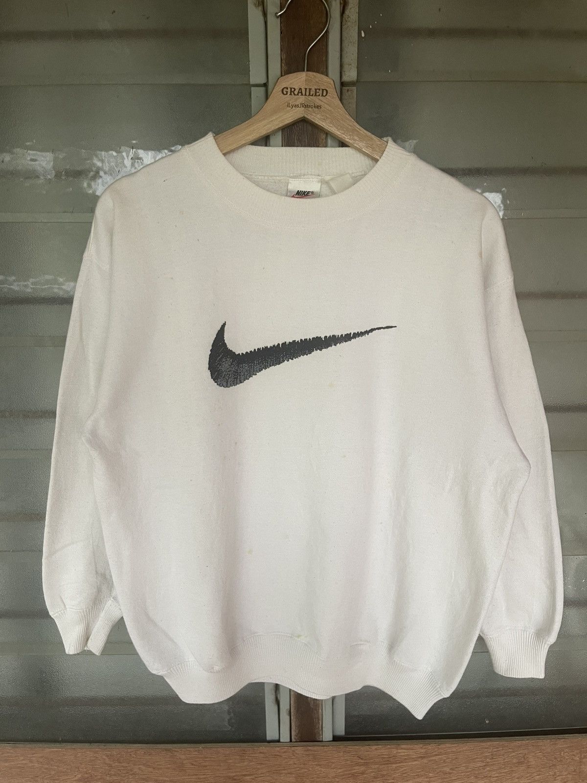 Nike Vintage 90's Nike Big Center Swoosh Crewneck Sweatshirt Size US L / EU 52-54 / 3 - 2 Thumbnail