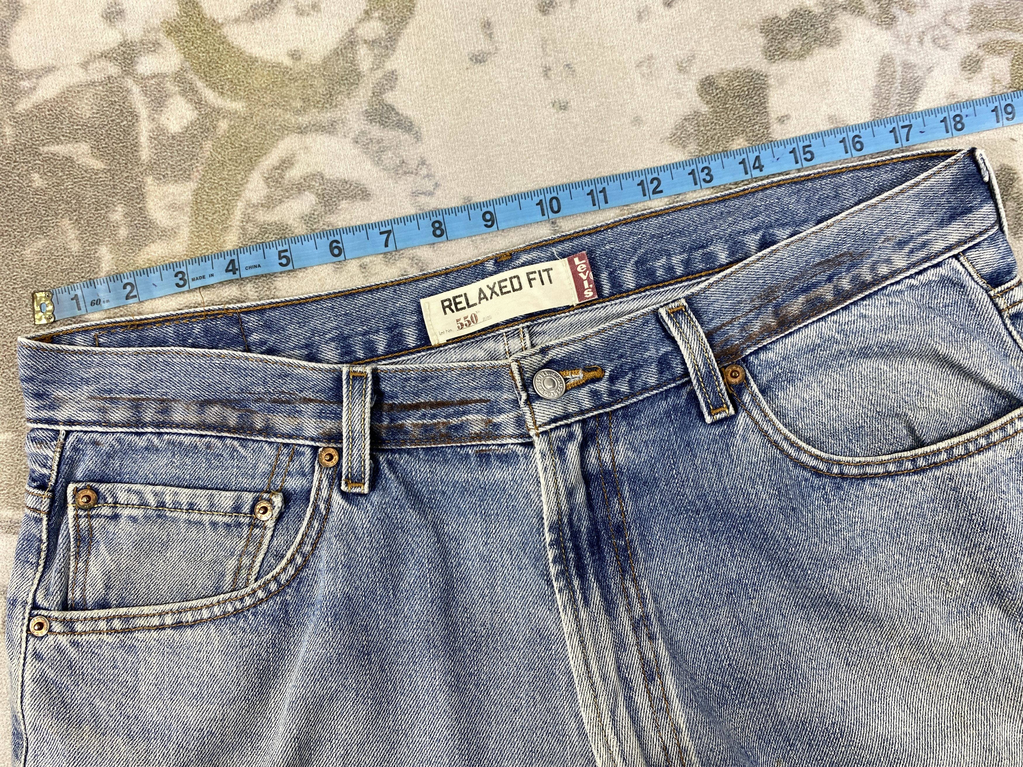 Vintage Light Blue Wash Vintage Levi's 550 36x32 Denim -JN2121 Size US 36 / EU 52 - 5 Thumbnail
