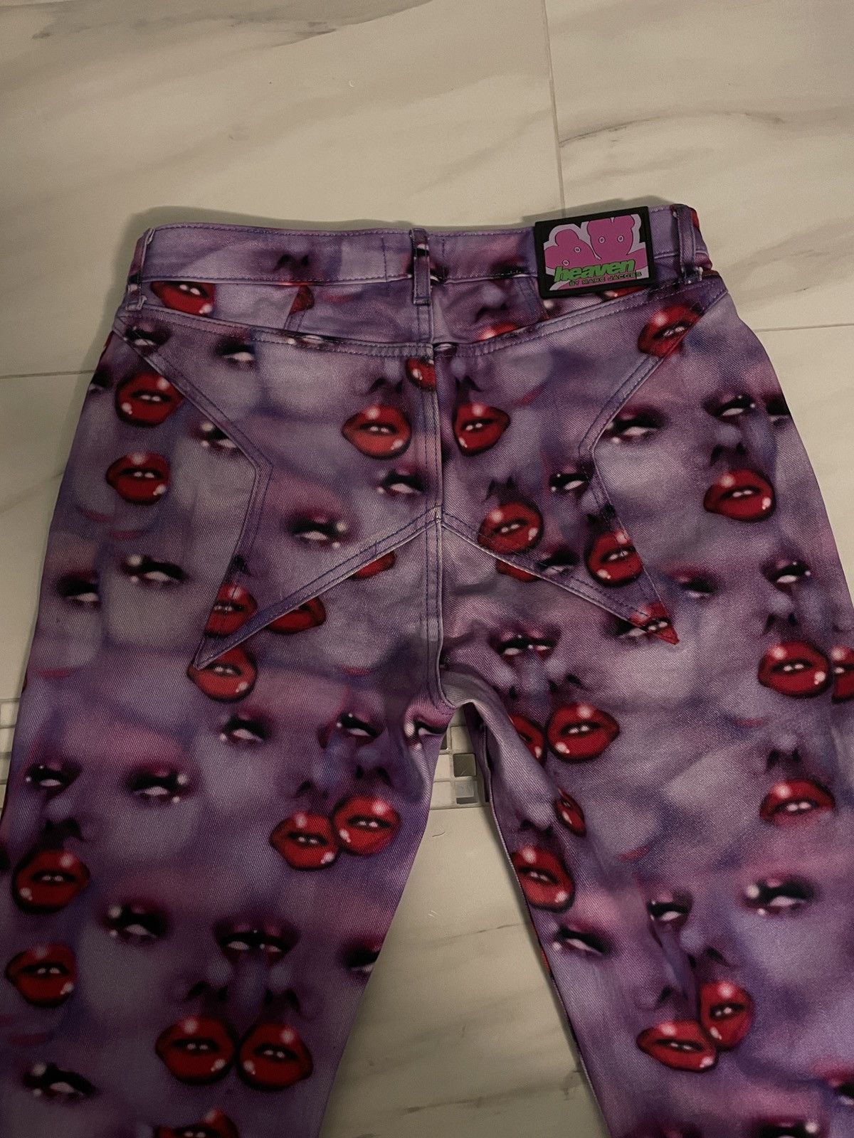 Heaven by Marc Jacobs Heaven by Marc Jacobs “Faces” pants Size US 29 - 4 Thumbnail