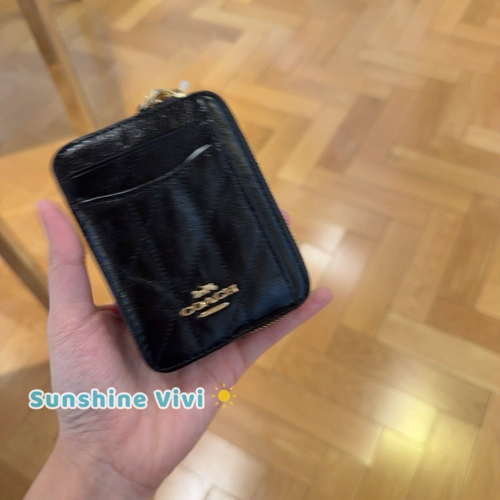 Coach NWT Coach Zip Card Case With Quilting Gold/Black CEC51 Size ONE SIZE - 2 Thumbnail
