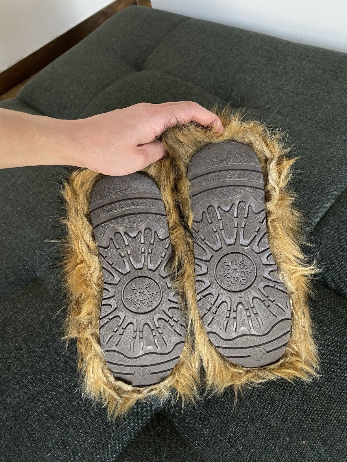 If Six Was Nine Vintage Faux Fur Fuzzy Boots Full Mohair Avant Garde Y2K Size US 9.5 / EU 42-43 - 9 Thumbnail