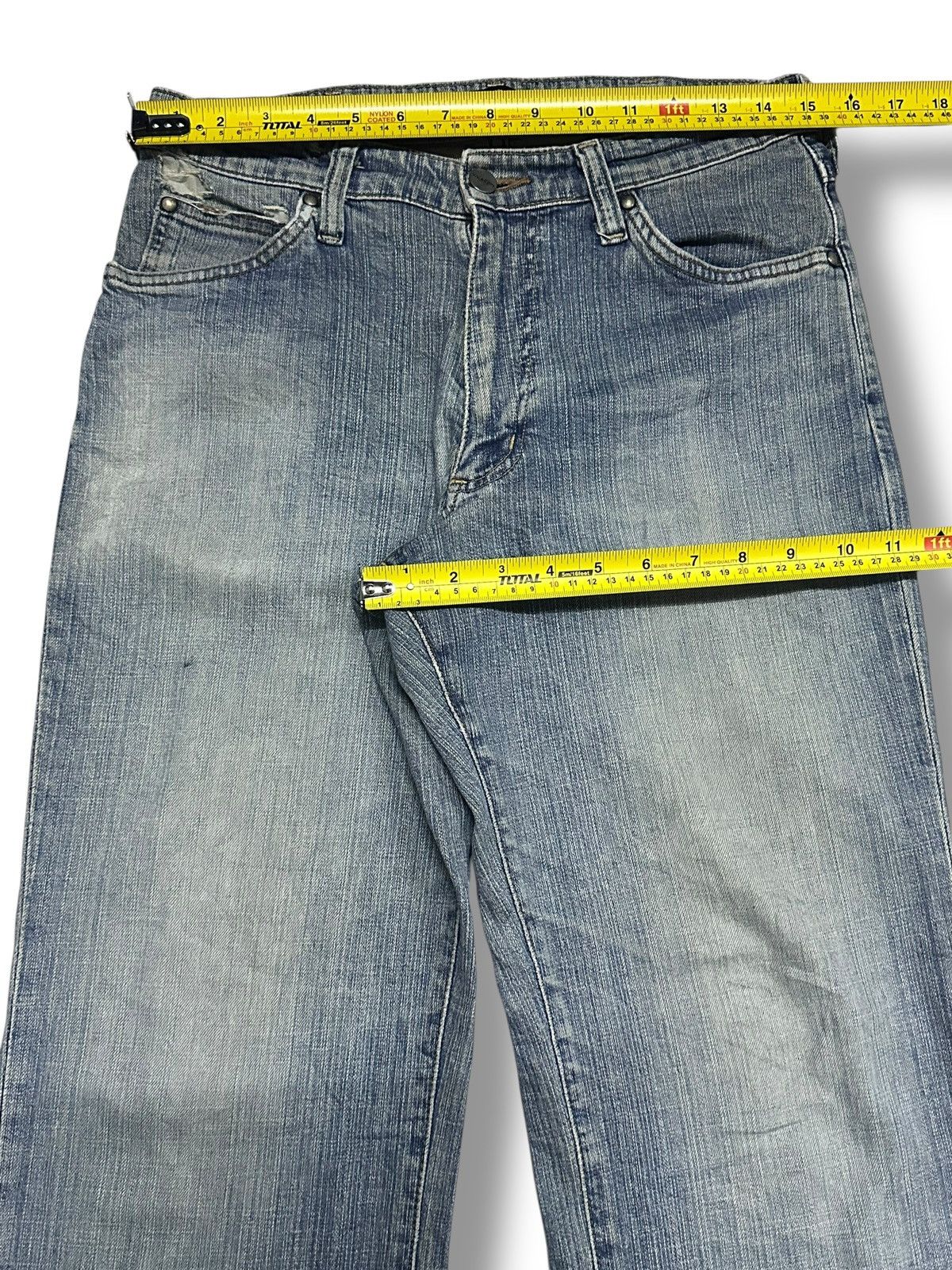 Japanese Brand Wrangler Rare Silver Colour Wideleg Style and Faded Wash Size US 30 / EU 46 - 13 Thumbnail