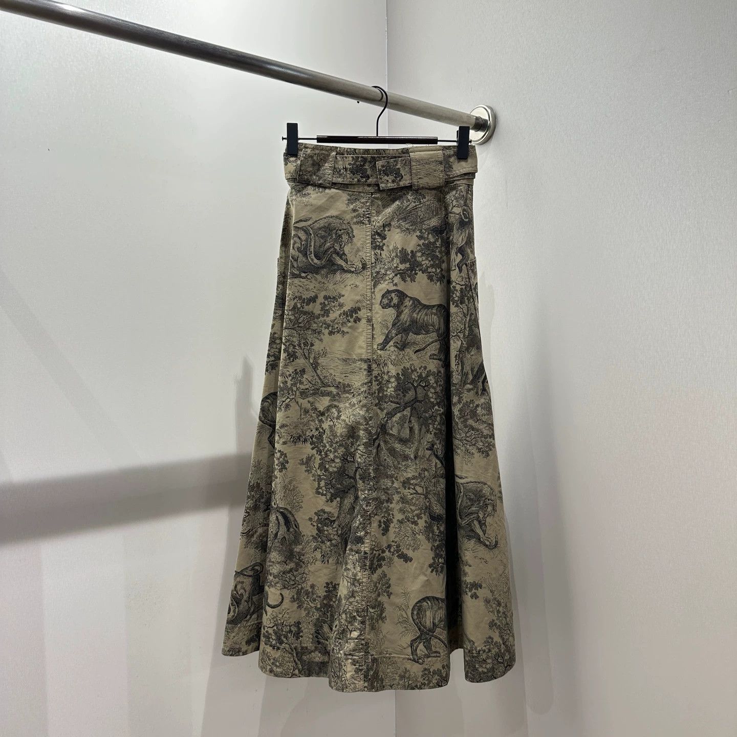 Dior Dior feb367 all-over animal print midlength skirt 36 Size 26" / US 2 / IT 38 - 2 Thumbnail