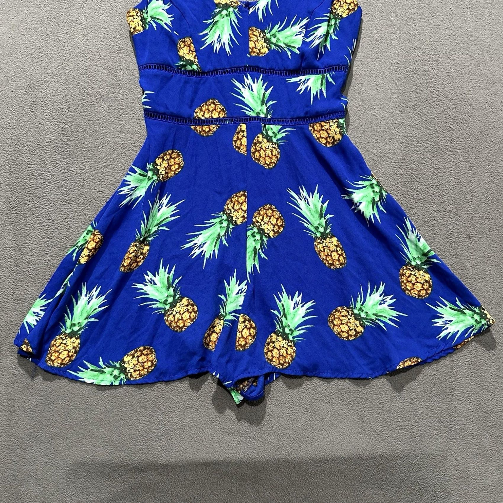 Vintage Charlotte Russe Romper Womens M Blue Pineapple Print Sleeveless Lace EUC Casual Party/Cocktail Travel Womens Size 32" / US 10 / IT 46 - 4 Thumbnail