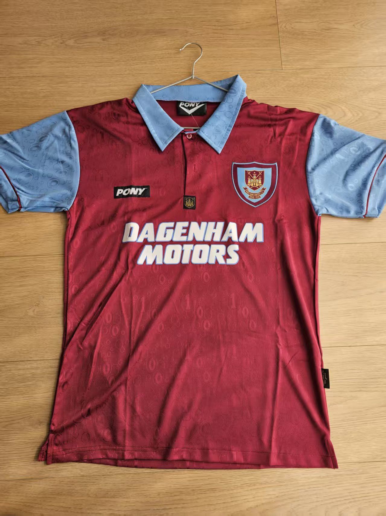 Other 1995 97 West Ham United Jersey Size US M / EU 48-50 / 2 - 1 Thumbnail
