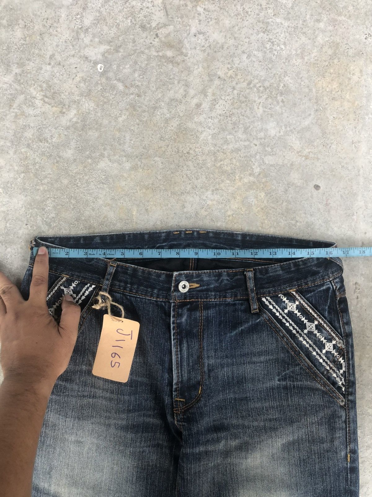 If Six Was Nine Hideway Nicole Flared Jeans Navajo Style Size US 32 / EU 48 - 24 Thumbnail
