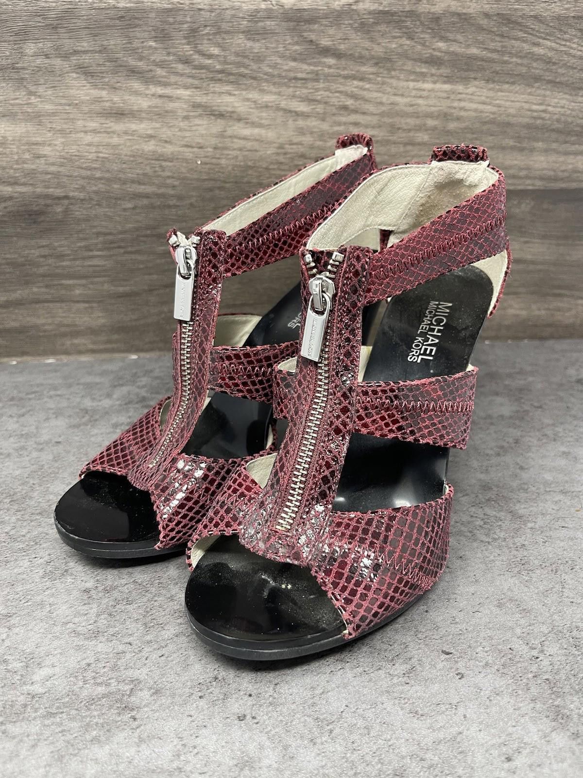 Michael Kors Michael Kors Shoes Womens Size 8 Berkley T Strap Sandals Size US 8 / IT 38 - 2 Thumbnail