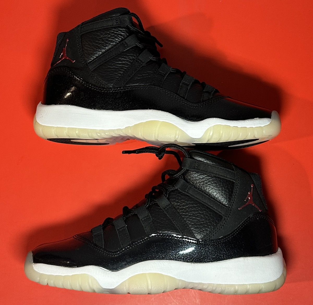 Jordan Brand Size 5.5 (GS) - Jordan 11 Mid 72-10 Size US 5.5 / EU 38 - 2 Thumbnail