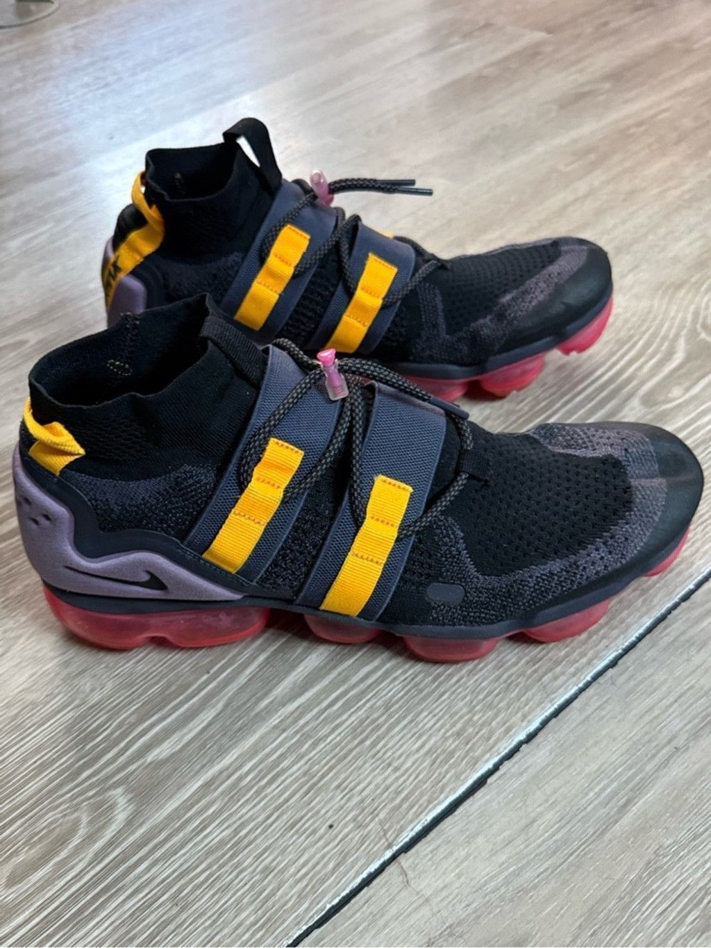 Nike VaporMax Flyknit Utility Sneakers Grid Iron Pink Blast Sz 12 2018 s-l400.jpg main image 2