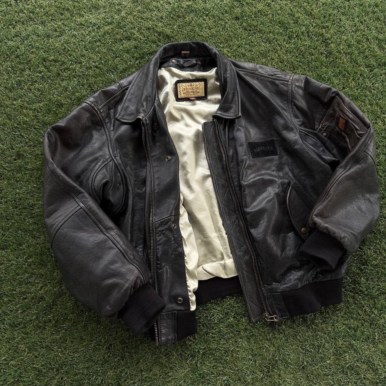 NFL VINTAGE REDSKINS FLIGHT LEATHER BOMBER JACKET RARE Size US XL / EU 56 / 4 - 11 Thumbnail