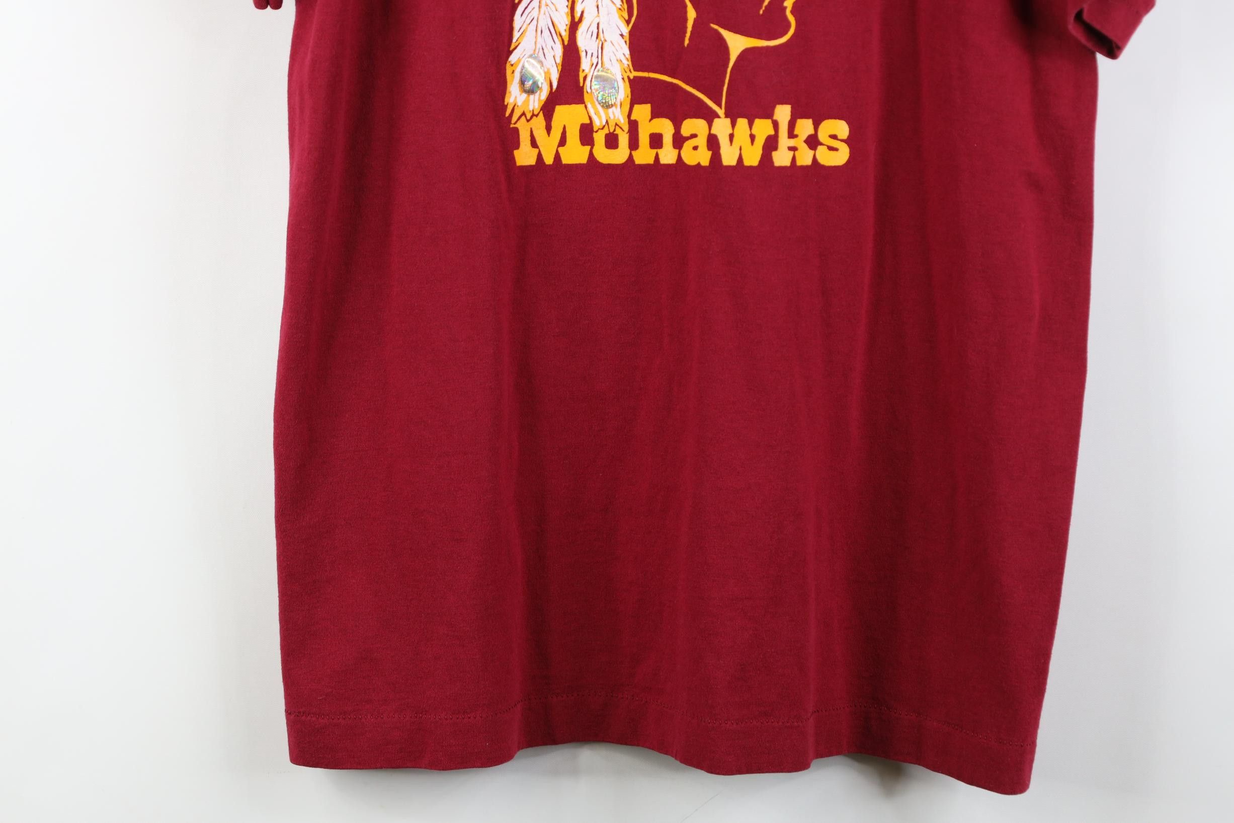 Vintage Vintage 90s Streetwear Mohawks Feather Head T-Shirt USA Size US M / EU 48-50 / 2 - 3 Thumbnail
