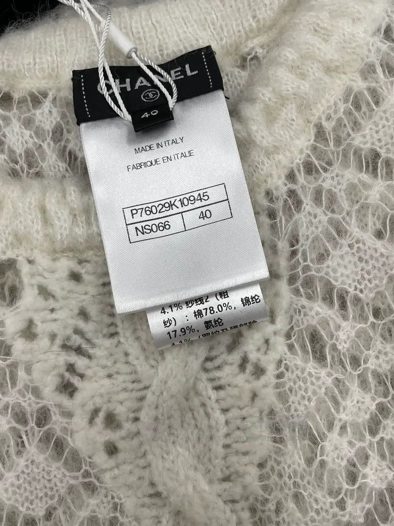 Chanel Chanel 23K black and white stitching alpaca hair hollow dr Size S / US 4 / IT 40 - 6 Thumbnail