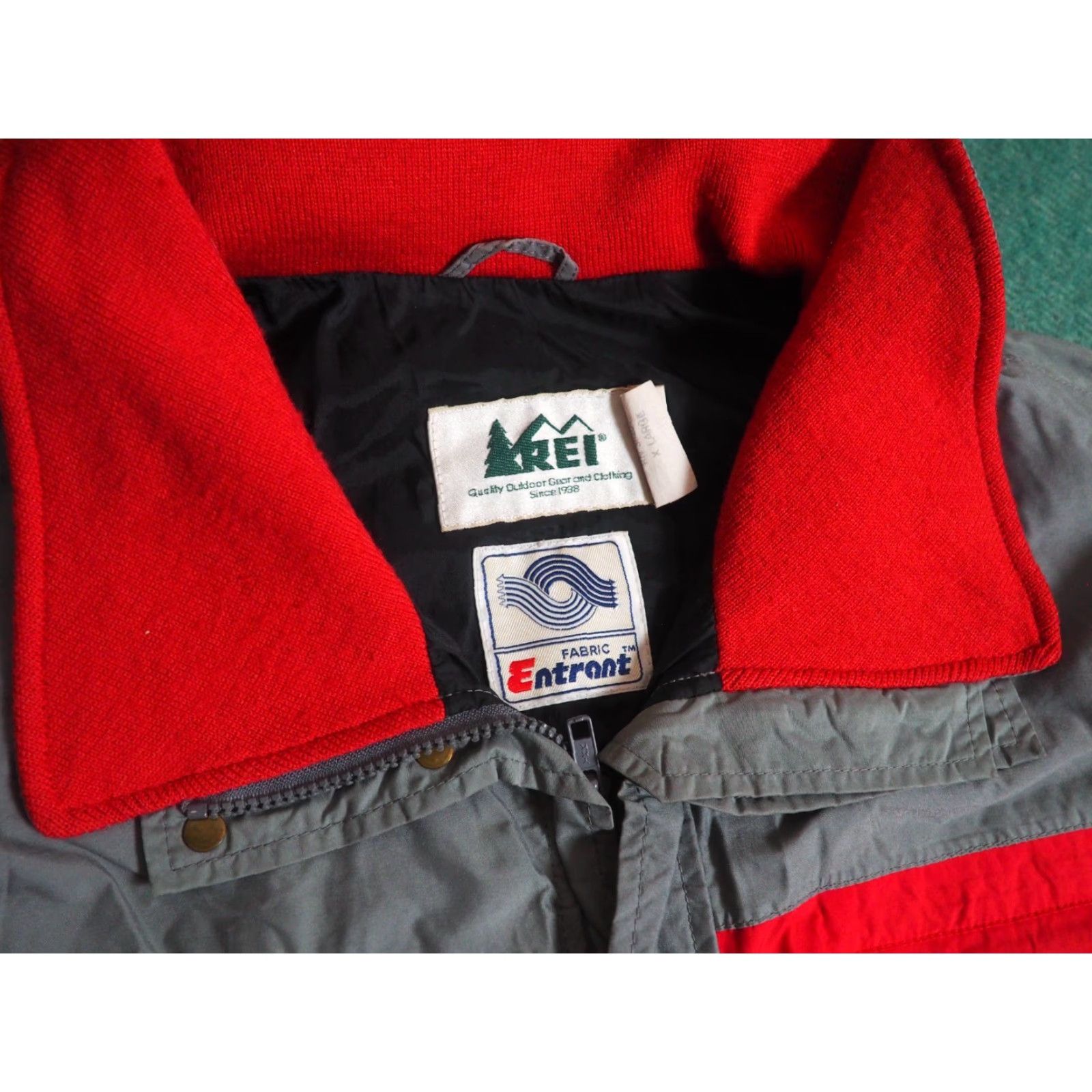 Vintage VINTAGE REI Windbreaker Jacket Mens XL Nylon Gray 80s 70s Zip Full Zip Lightweight Hiking Windbreaker Outer Shell Size US XL / EU 56 / 4 - 4 Thumbnail