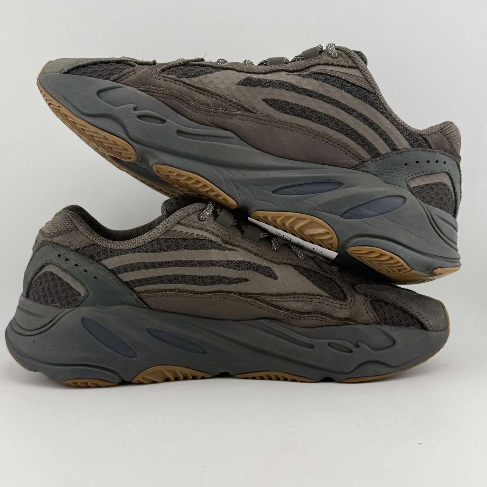 Adidas Adidas Yeezy 700 V2 Geode 9.5 Used No Box Size US 9.5 / EU 42-43 - 5 Thumbnail