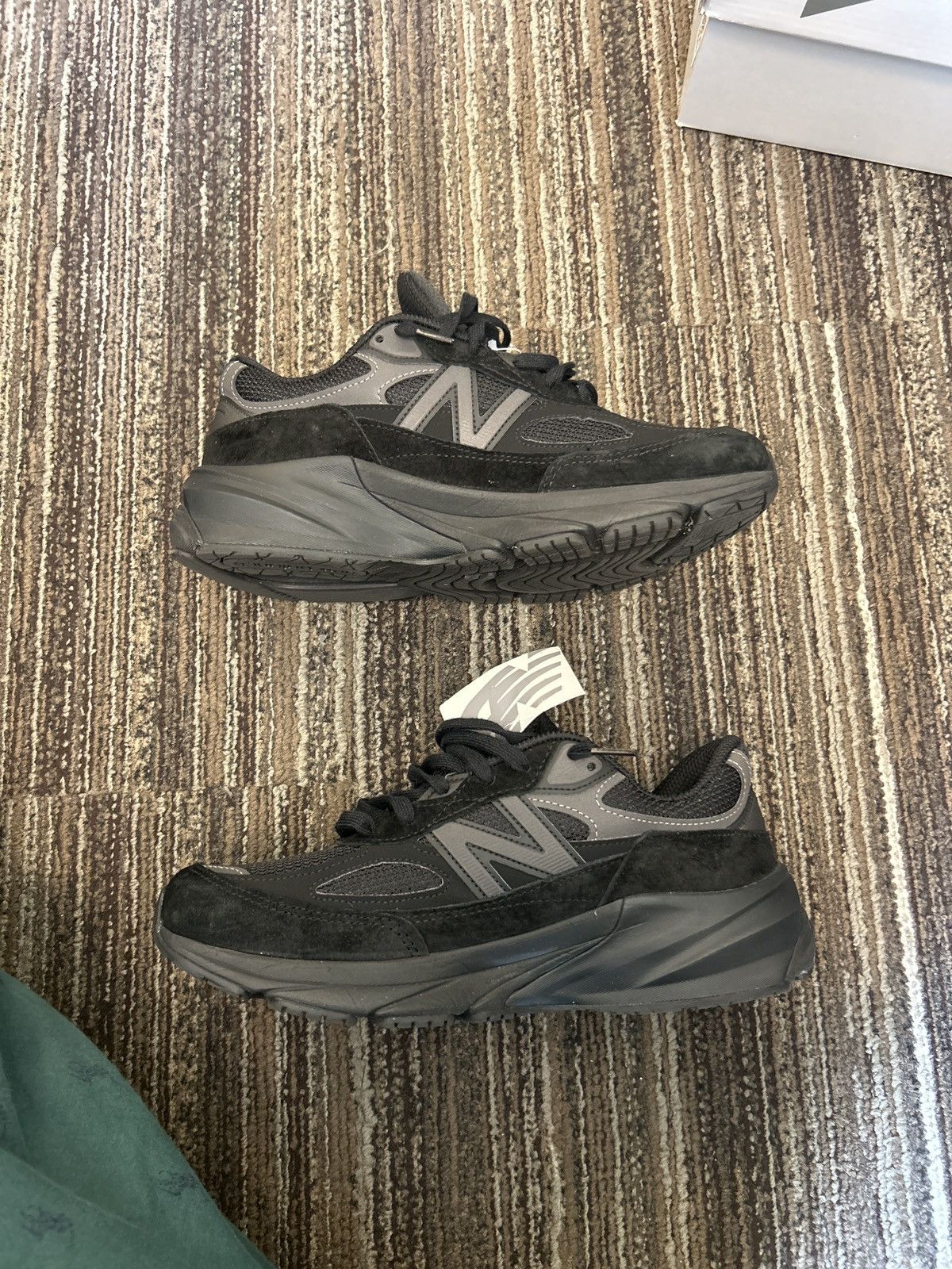New Balance New Balance 990v6 Size US 8 / EU 41 - 2 Thumbnail