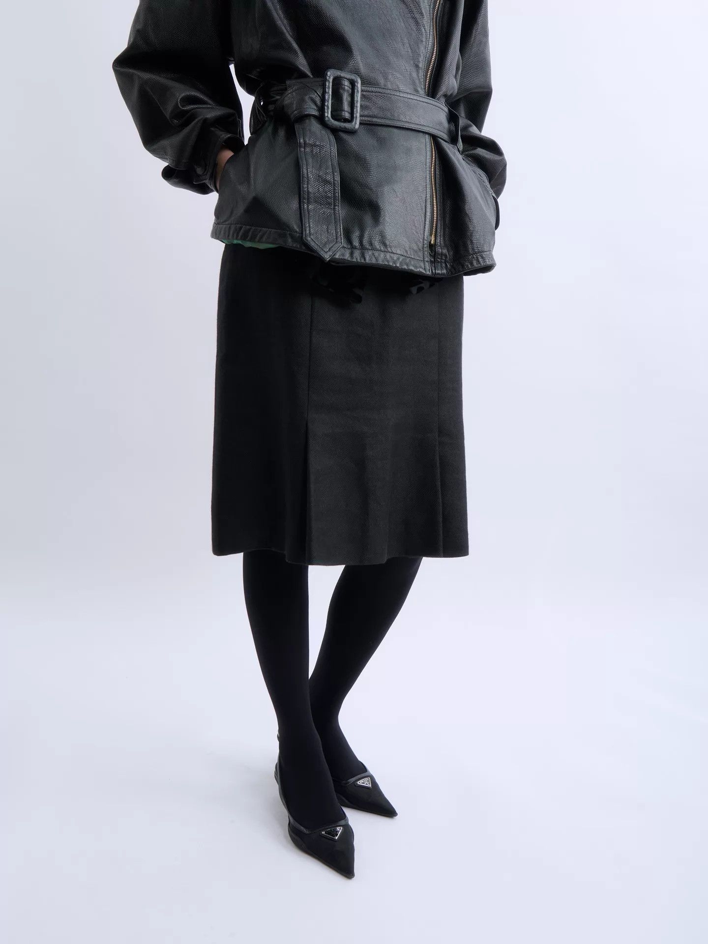 Chanel CHANEL 2004 Linen-Cashmere PencilSkirt Women's Black Size 27" / US 4 / IT 40 - 1 Thumbnail