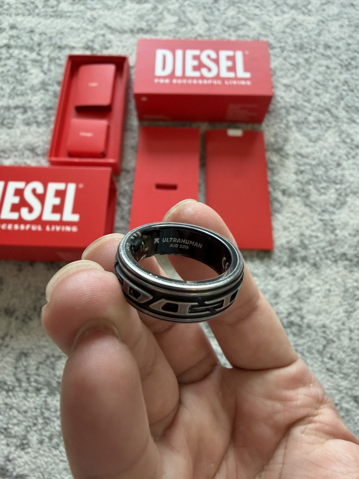 Diesel Diesel x Ultrahuman Smart Ring Size ONE SIZE - 2 Thumbnail