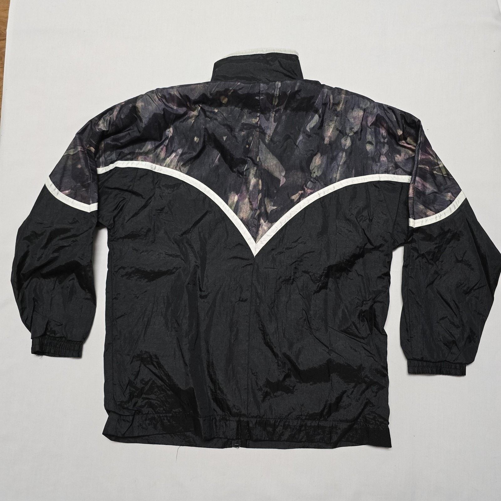 Avon Celli Vintage Avon Jacket M Abstract Windbreaker Nylon 90s Retro Size US M / EU 48-50 / 2 - 9 Thumbnail