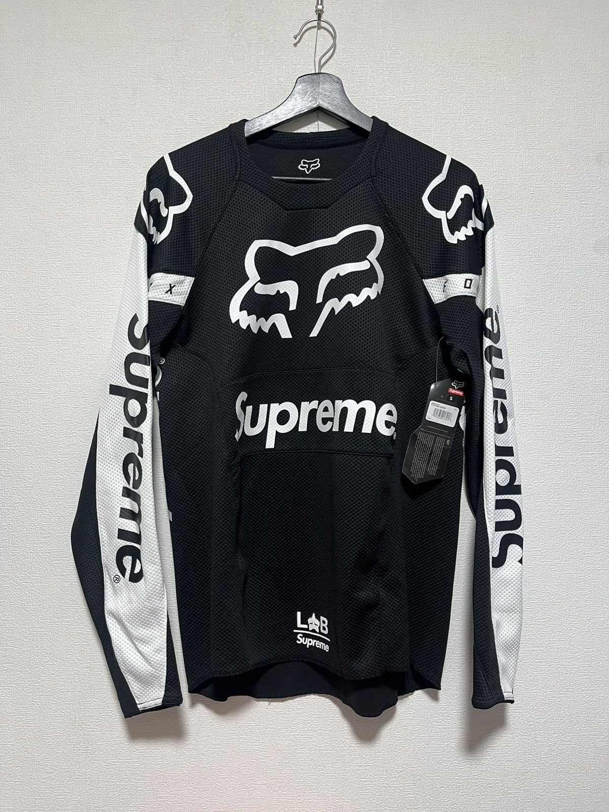 Supreme S 18ss supreme fox racing moto jersey top black | Grailed