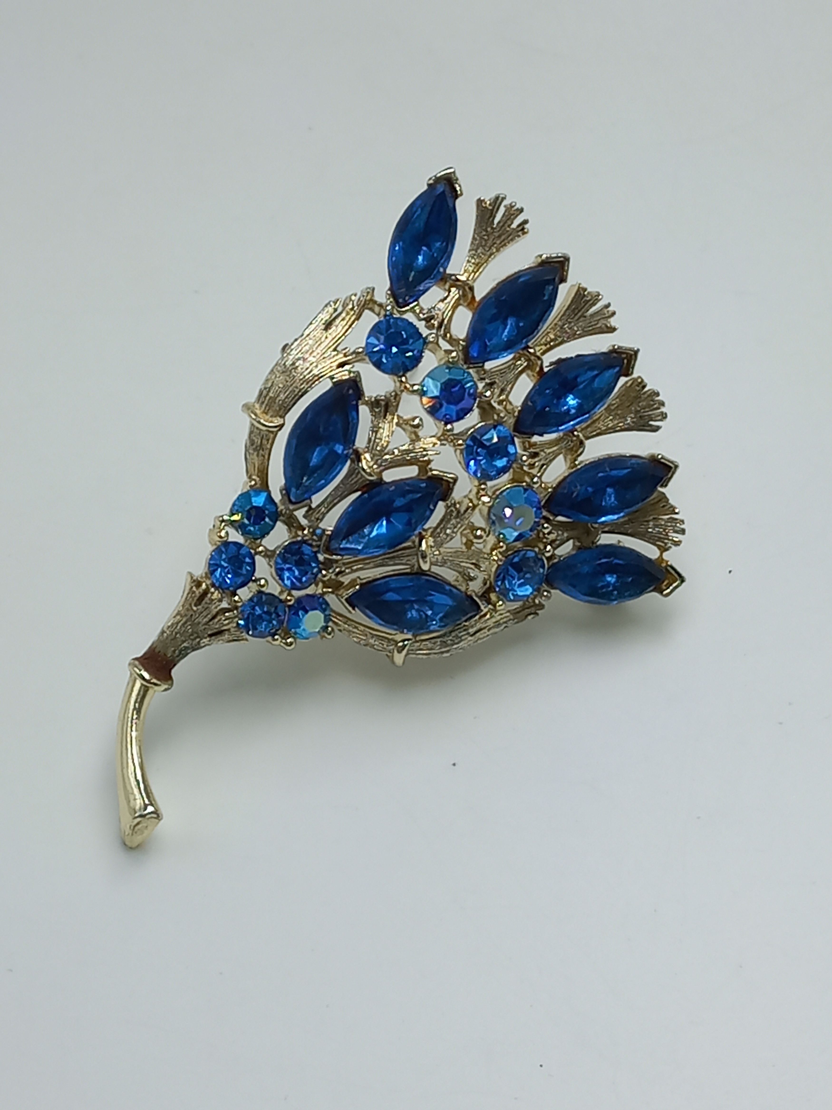 Other Vtg Lisner Sapphire Blue Rhinestone Gold Tone Crown Brooch Size ONE SIZE - 2 Thumbnail