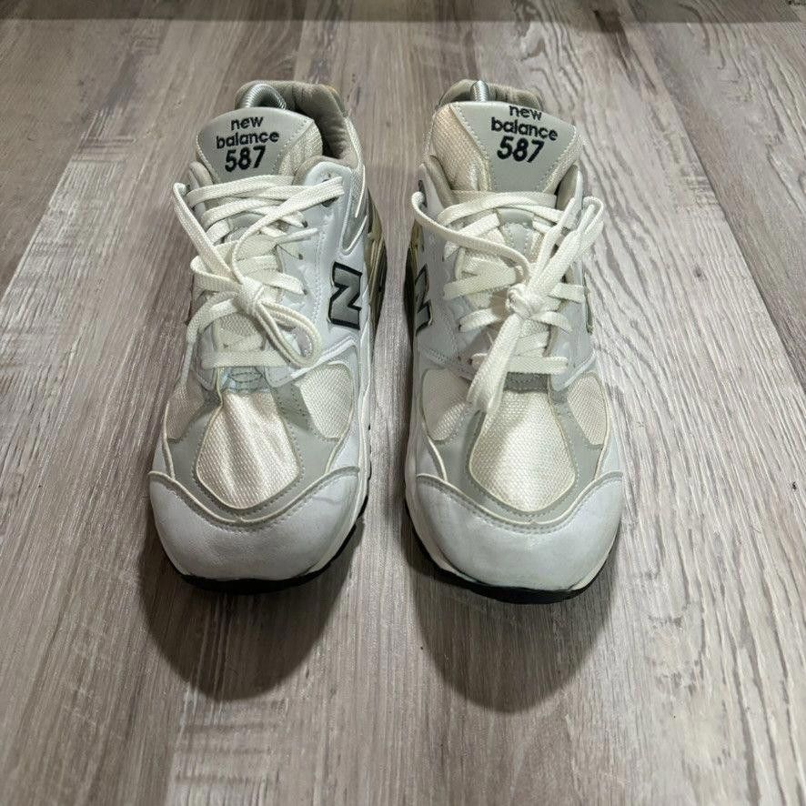 New Balance NEW BALANCE • WMNS 587 (7.5M) Size US 7.5 / EU 40-41 - 4 Thumbnail