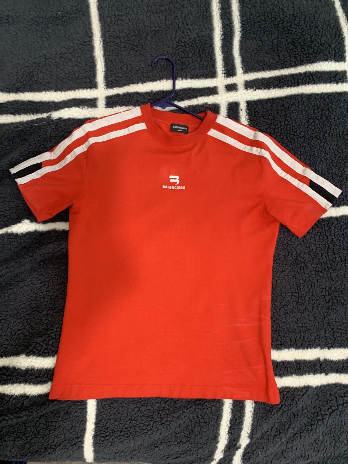 Image of Balenciaga Sporty B T-Shirt in Red, Men's (Size Small)