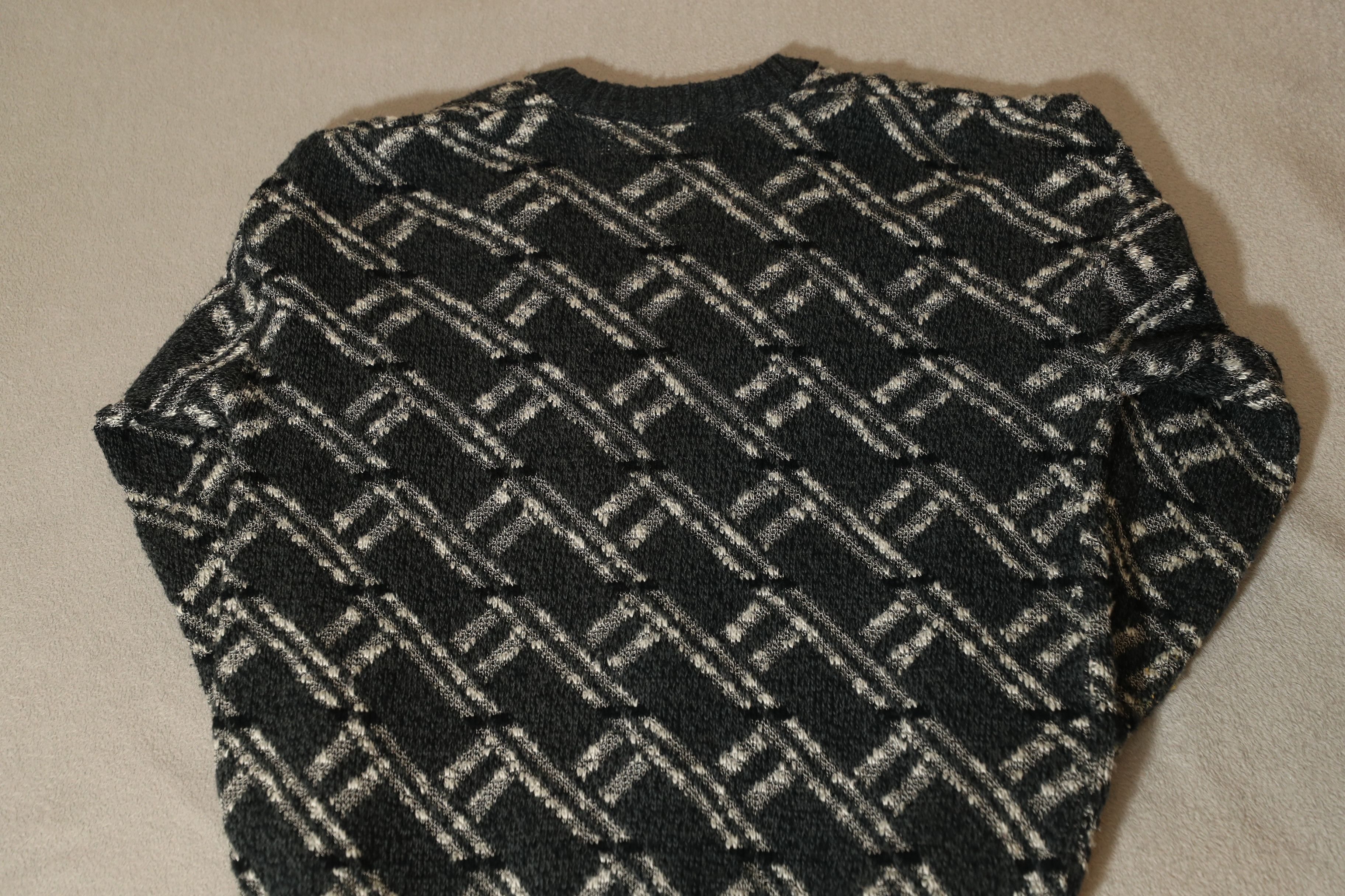 Vintage Michael Gerald Vintage Grey Acrylic Cardigan Sweater (M) Size US M / EU 48-50 / 2 - 10 Thumbnail