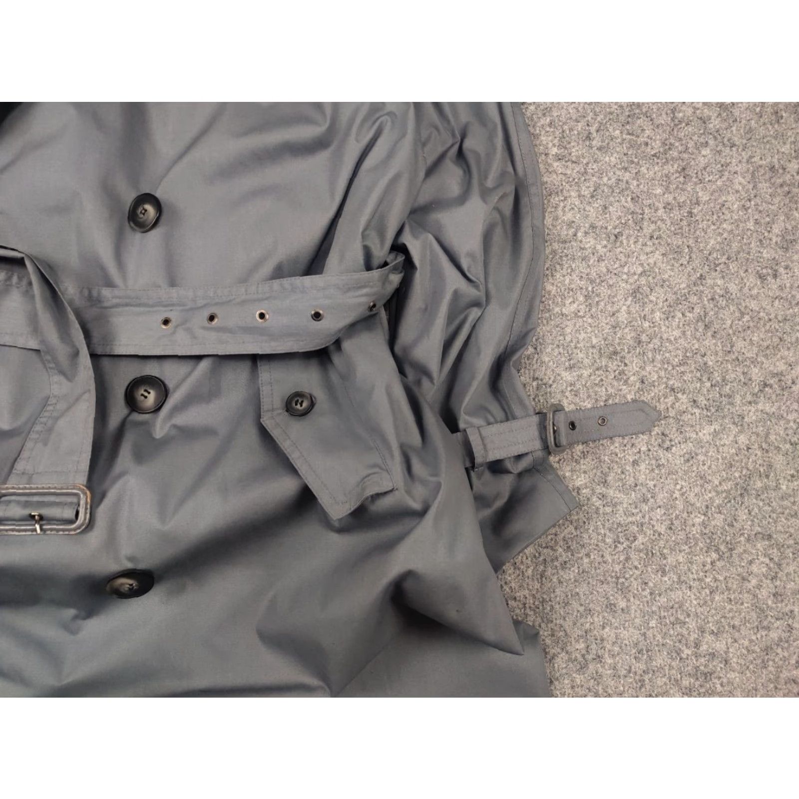 Yves Saint Laurent VINTAGE Yves Saint Laurent Gray Double-breasted trench coat Jacket Trench Coat 80s Archive Size US L / EU 52-54 / 3 - 7 Thumbnail