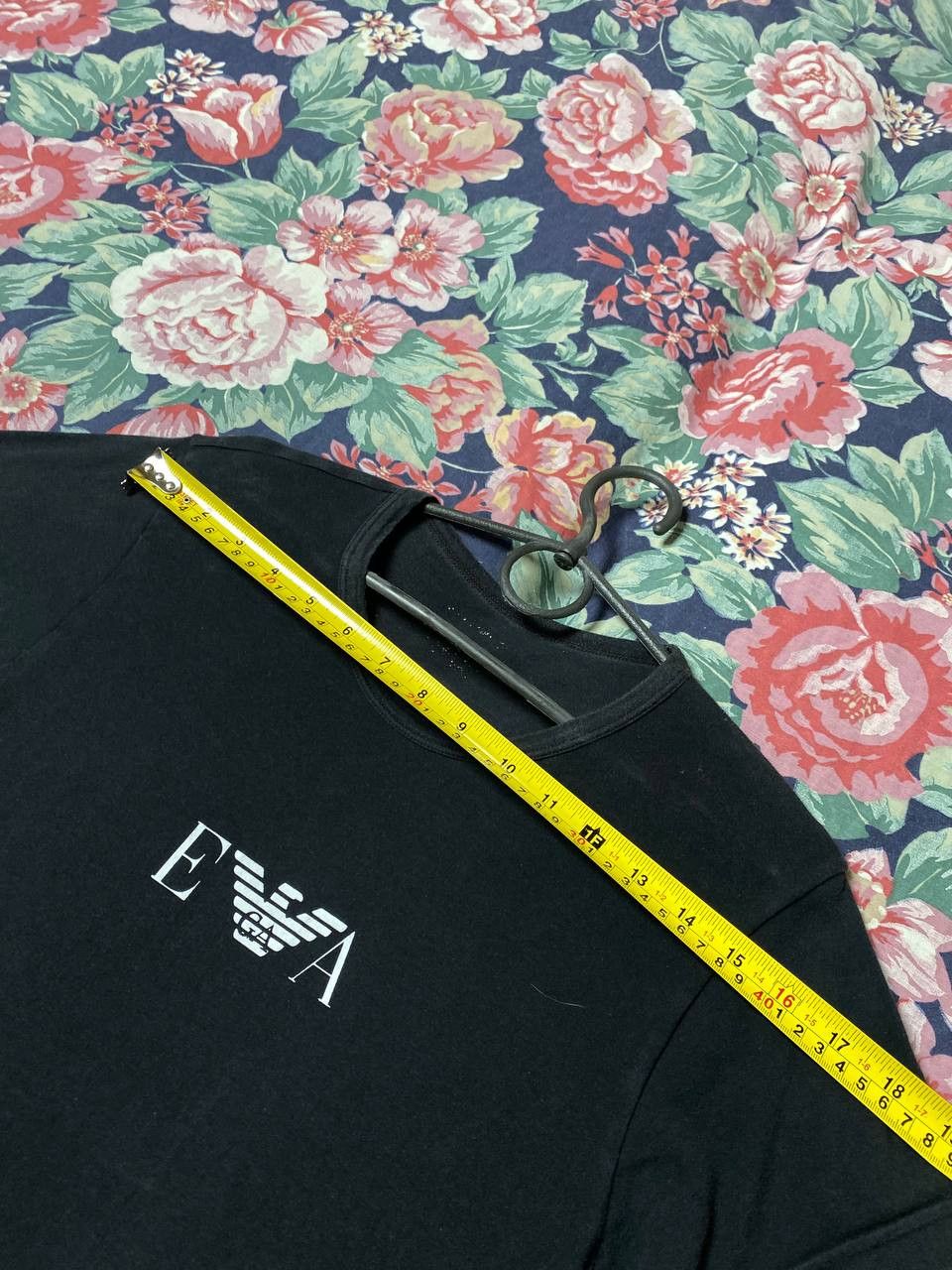 Emporio Armani × Vintage Women's EA7 printed t-shirt Size S / US 4 / IT 40 - 10 Thumbnail