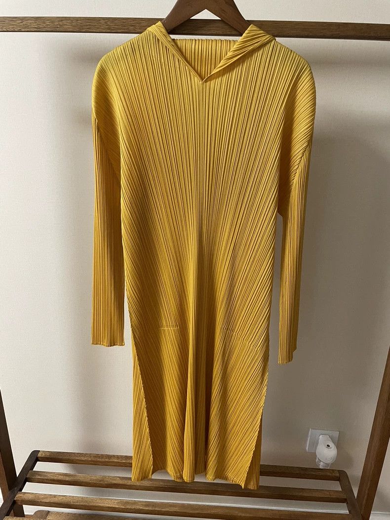 Issey Miyake Issey Miyake Yellow dress Size L / US 10 / IT 46 - 4 Thumbnail