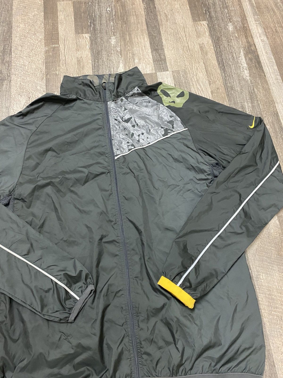 Nike Vintage Nike Storm Wind Breaker Zip Up Jacket Y2K Silver Tag Size US XL / EU 56 / 4 - 2 Thumbnail