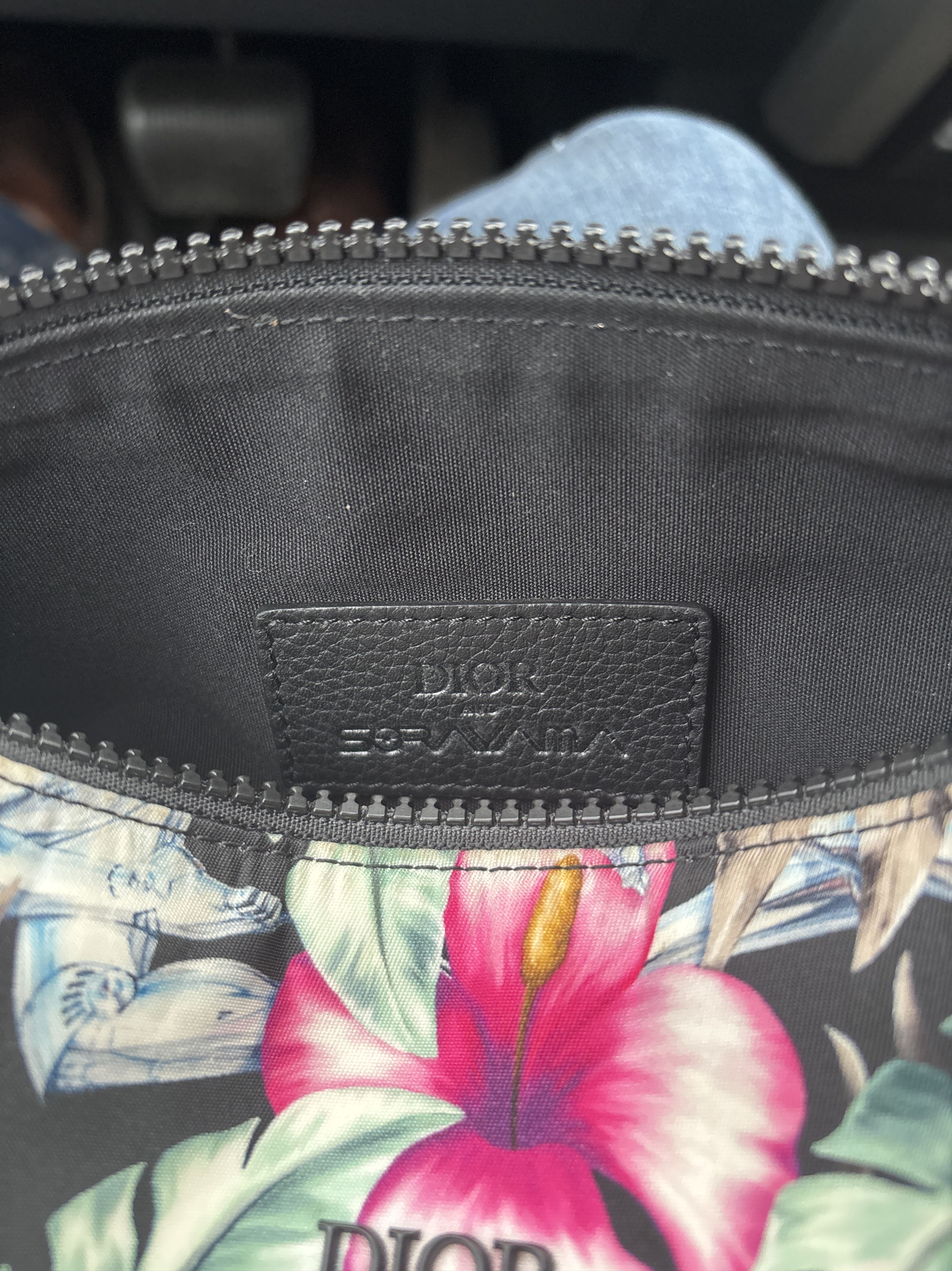 Christian Dior Monsieur Christian Dior x hajime sorayama limited collab belt bag Size ONE SIZE - 2 Thumbnail