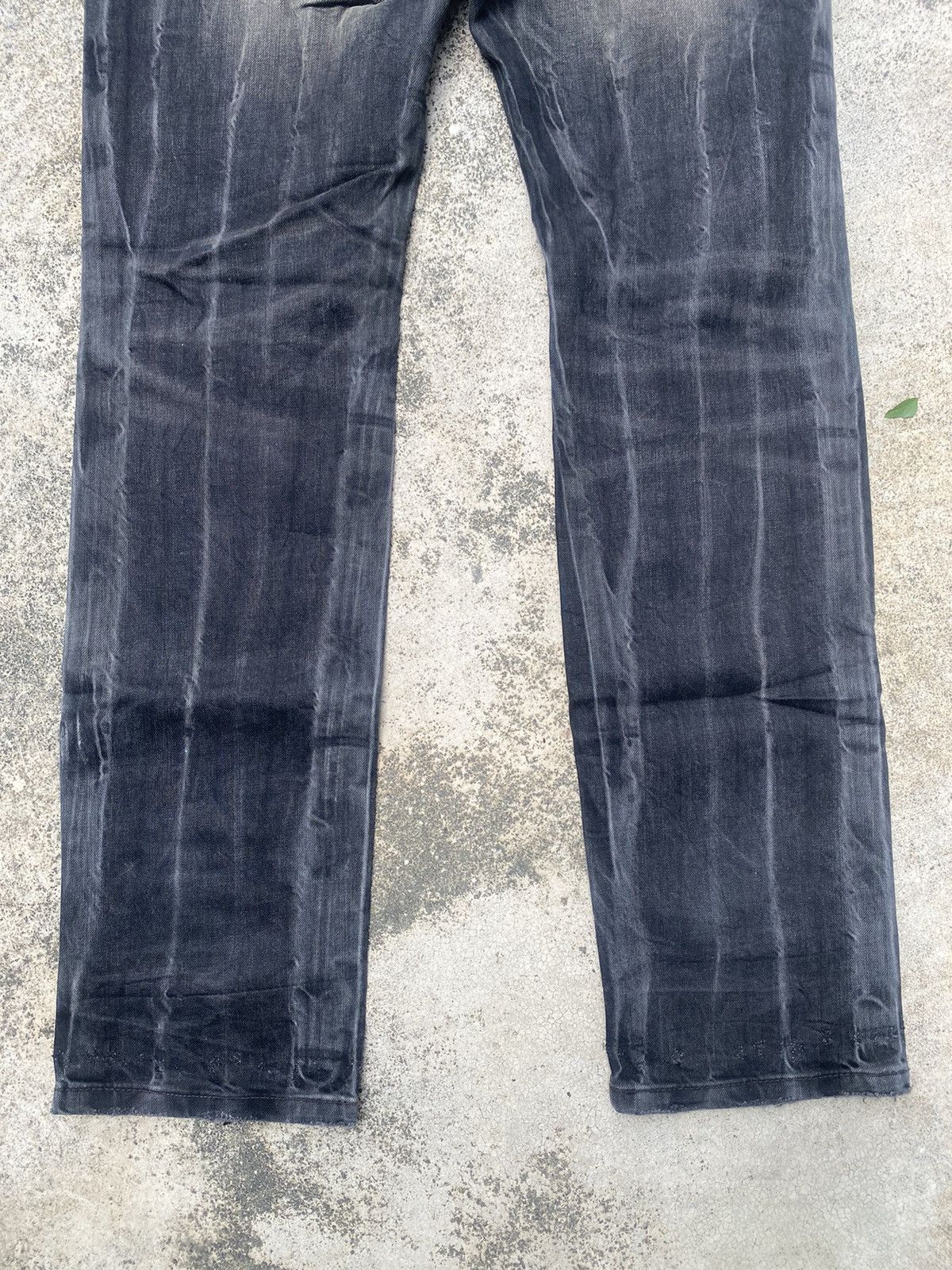 If Six Was Nine × Japanese Brand Red Pepper Faded Clawmark Boro Straight cut Jeans Size US 32 / EU 48 - 22 Thumbnail