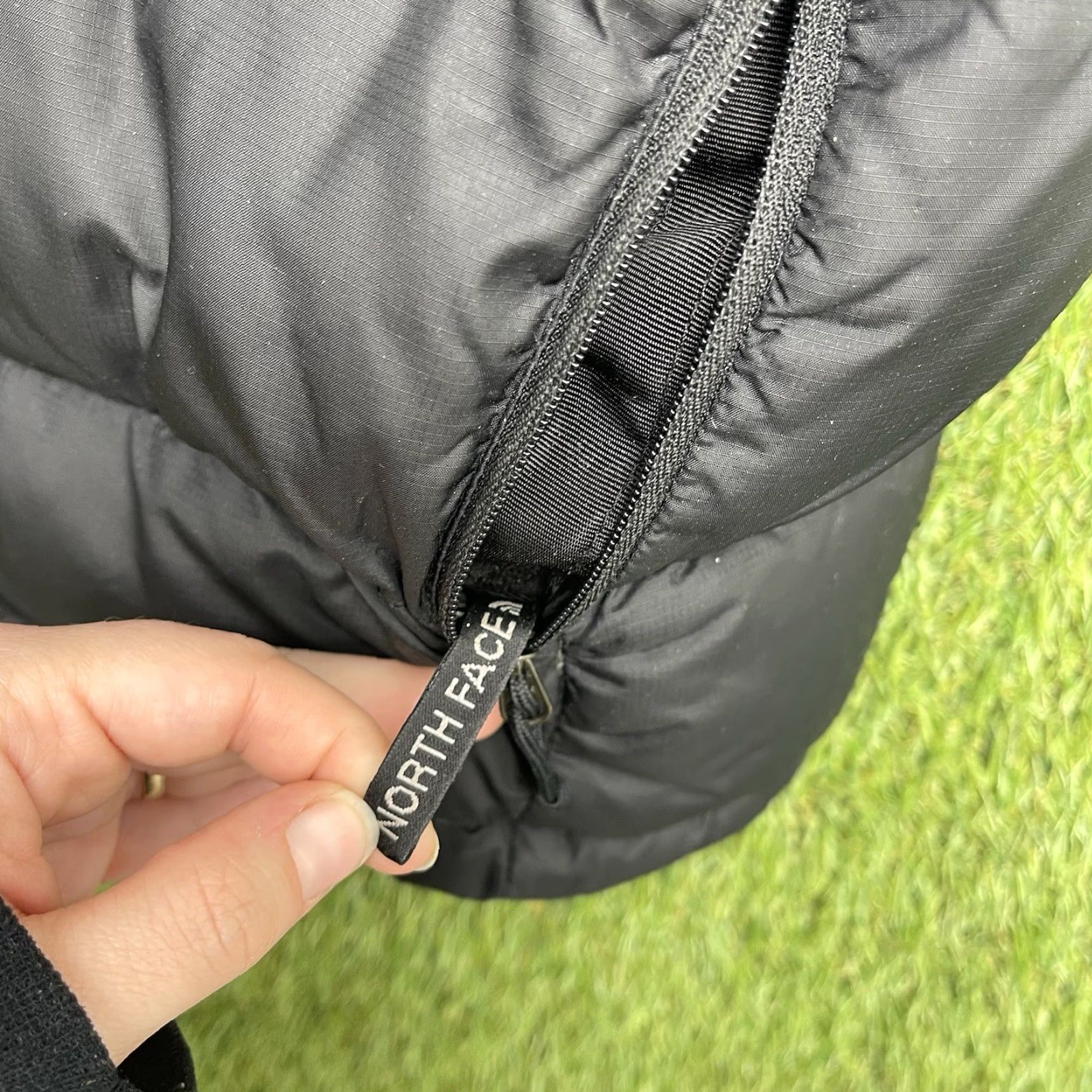 The North Face VINTAGE The North Face Nuptse Vest Mens M 700 Goose Down Black Zipper Puffer Jacket Outdoor Hiking Retro Size US M / EU 48-50 / 2 - 4 Thumbnail